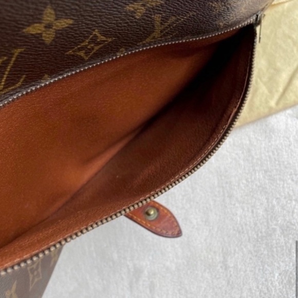 VINTAGE Louis Vuitton Pochette Pliante Fold Over Crossbody Clutch Retro 70s LV - Picture 15 of 16